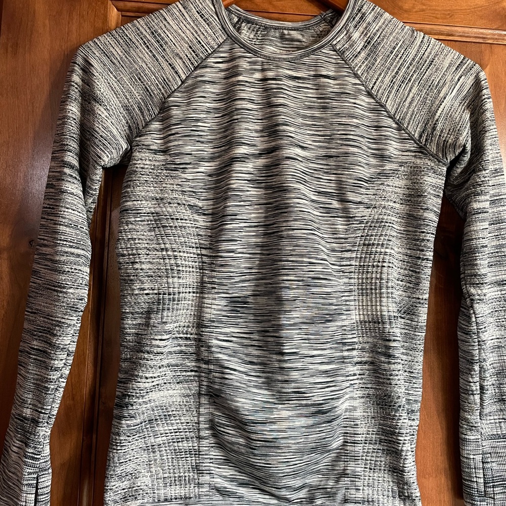 Athleta Girls Long Sleeve Gray Top